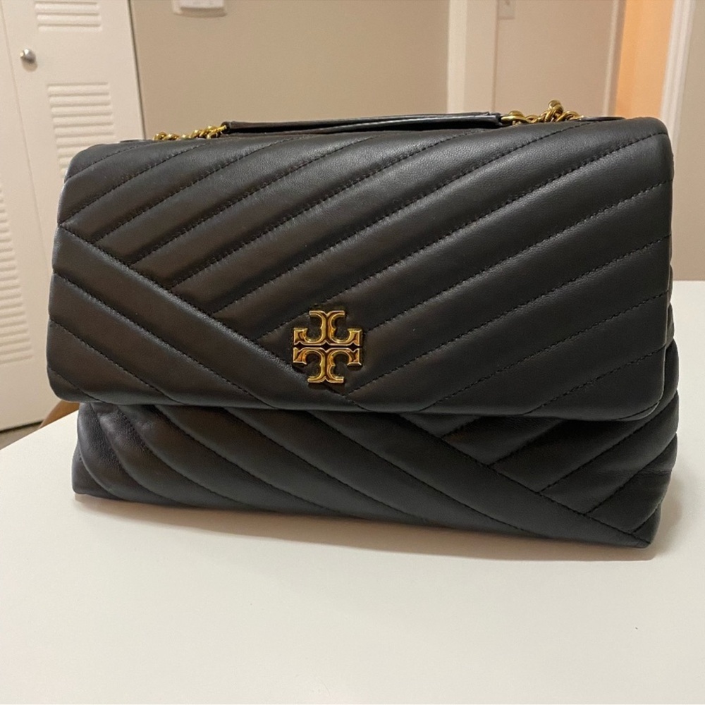 Tory Burch Kira Chevron Convertible Shoulder Bag